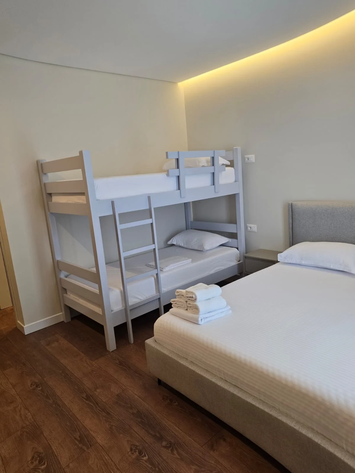 Quadruple room ground floor (with balcony)